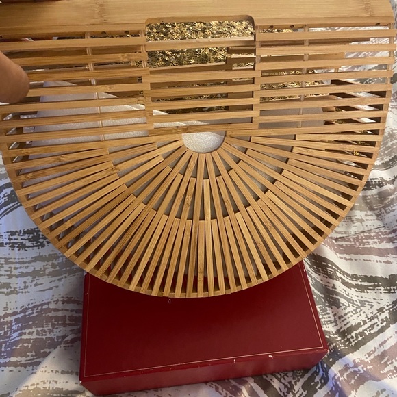 Handbags - Wicker/ wooden purse